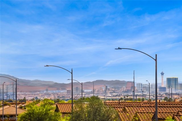 6921 Noche Calida Street, North Las Vegas, NV 89086