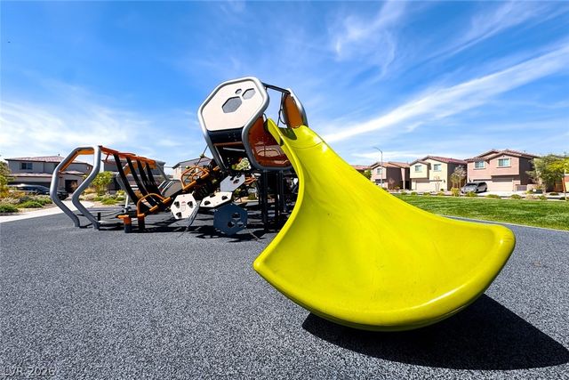 6921 Noche Calida Street, North Las Vegas, NV 89086