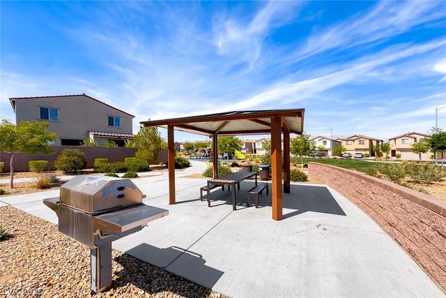 6921 Noche Calida Street, North Las Vegas, NV 89086