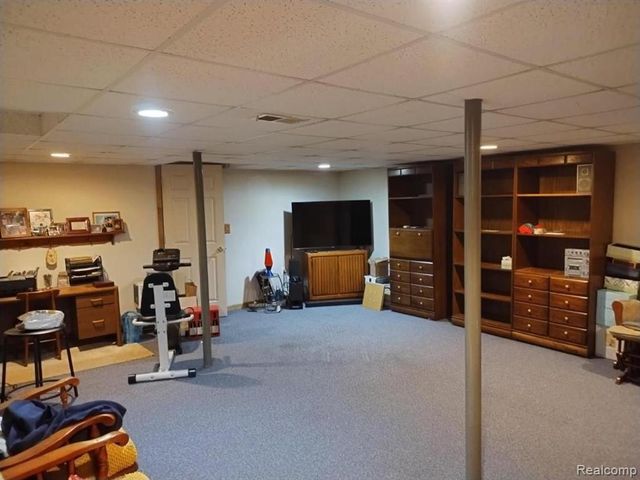 4660 Royal Cove Drive 5, Utica, MI 48316