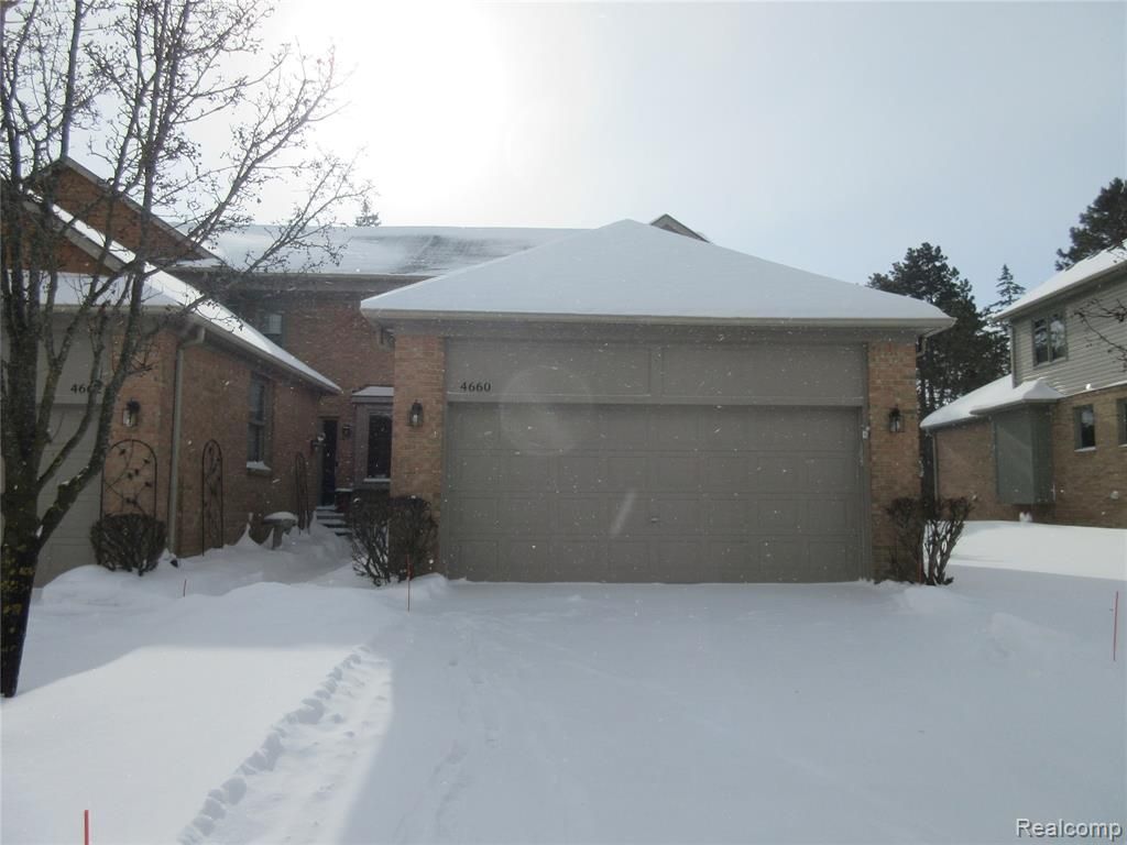4660 Royal Cove Drive 5, Utica, MI 48316
