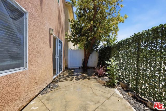20300 Vanowen Street 41, Winnetka, CA 91306
