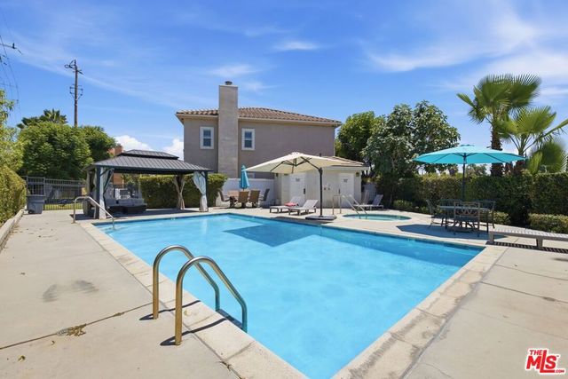 20300 Vanowen Street 41, Winnetka, CA 91306