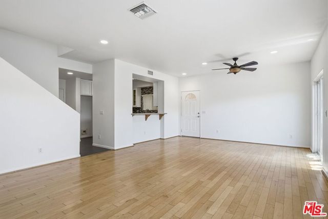 20300 Vanowen Street 41, Winnetka, CA 91306