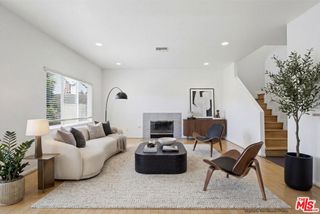 20300 Vanowen Street 41, Winnetka, CA 91306