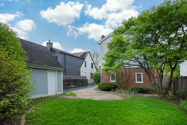 651 Brier Street, Kenilworth, IL 60043