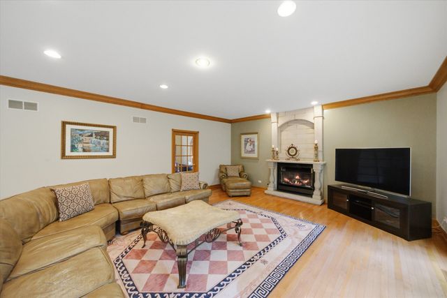 9611 KRIS Trail, Orland Park, IL 60462