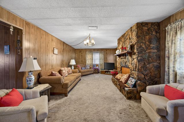 255 Calle De Blas, Corrales, NM 87048