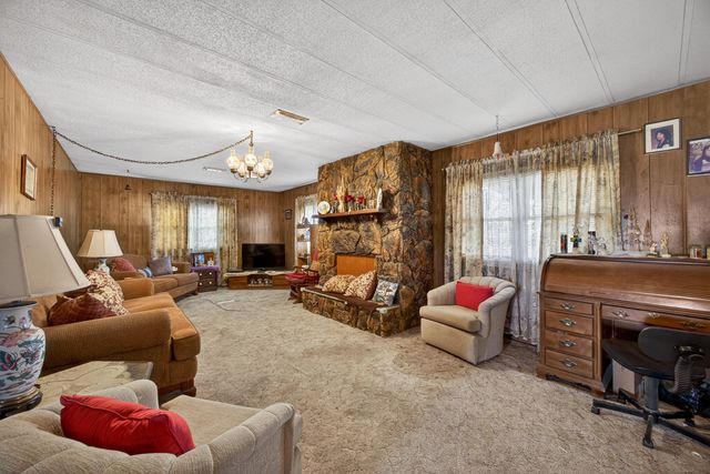 255 Calle De Blas, Corrales, NM 87048