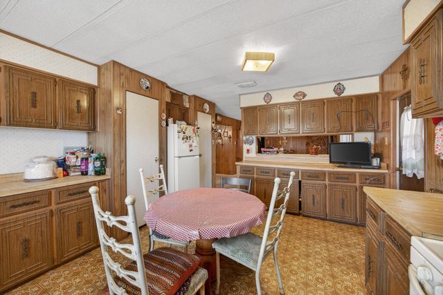 255 Calle De Blas, Corrales, NM 87048