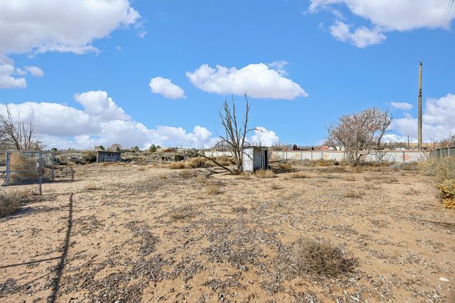 255 Calle De Blas, Corrales, NM 87048
