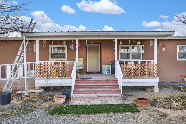 255 Calle De Blas, Corrales, NM 87048