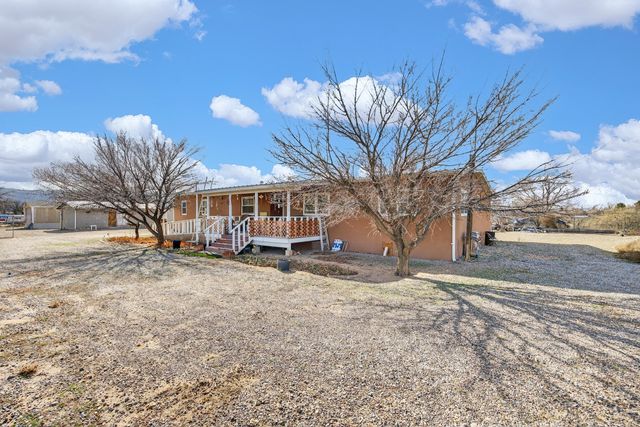 255 Calle De Blas, Corrales, NM 87048
