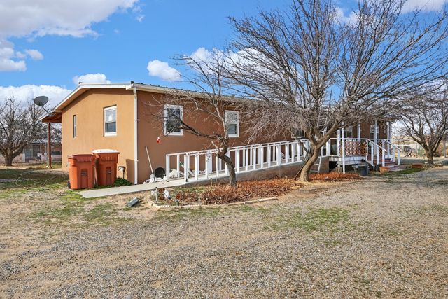255 Calle De Blas, Corrales, NM 87048