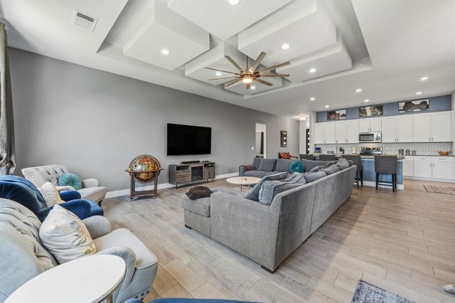 18605 Masters CV, Point Venture, TX 78645