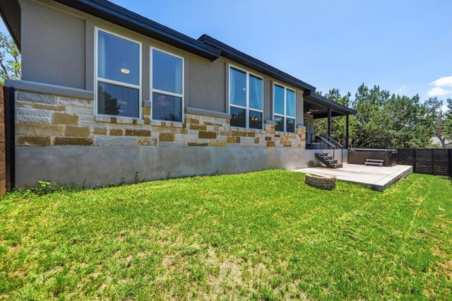 18605 Masters CV, Point Venture, TX 78645