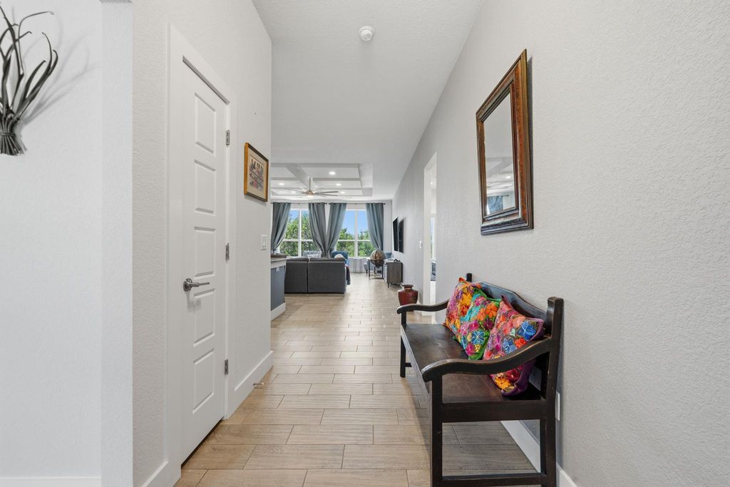 18605 Masters CV, Point Venture, TX 78645