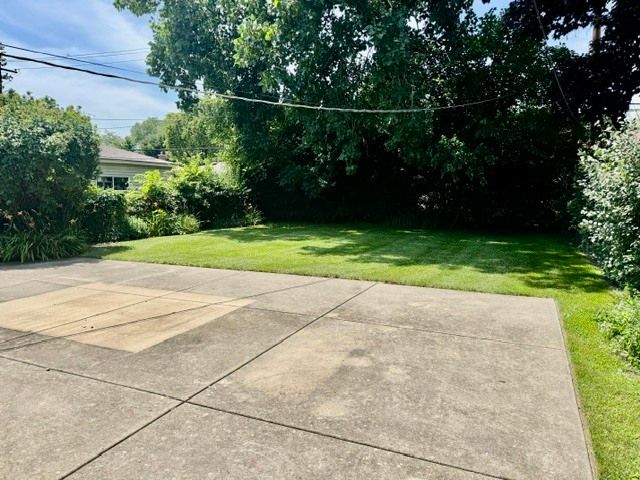 617 Lavergne Avenue, Wilmette, IL 60091