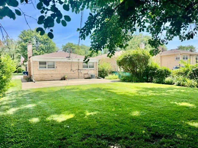 617 Lavergne Avenue, Wilmette, IL 60091