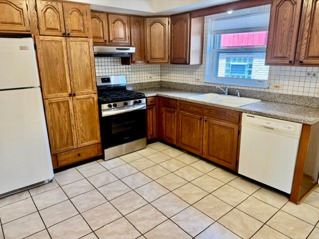 617 Lavergne Avenue, Wilmette, IL 60091