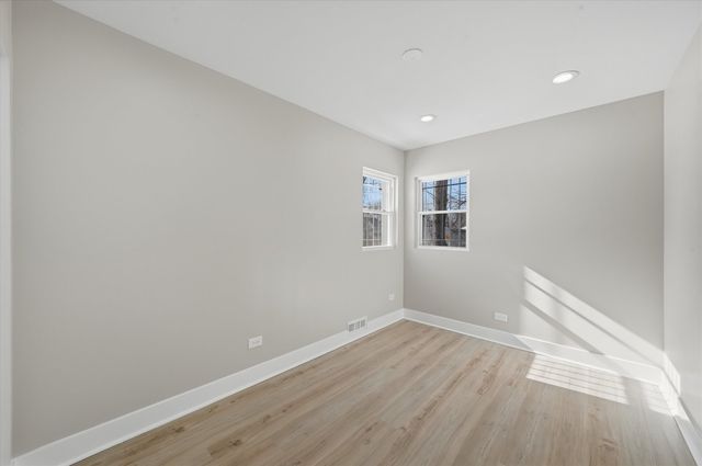 5350 S Honore Street, Chicago, IL 60609