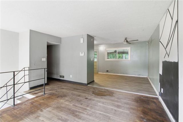 5957 Baywood Lane, Riverdale, GA 30296