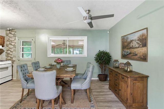 5957 Baywood Lane, Riverdale, GA 30296