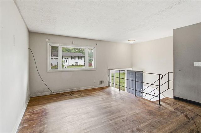5957 Baywood Lane, Riverdale, GA 30296