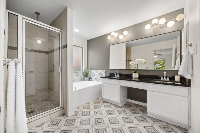 2327 Wright CIR, Round Rock, TX 78664