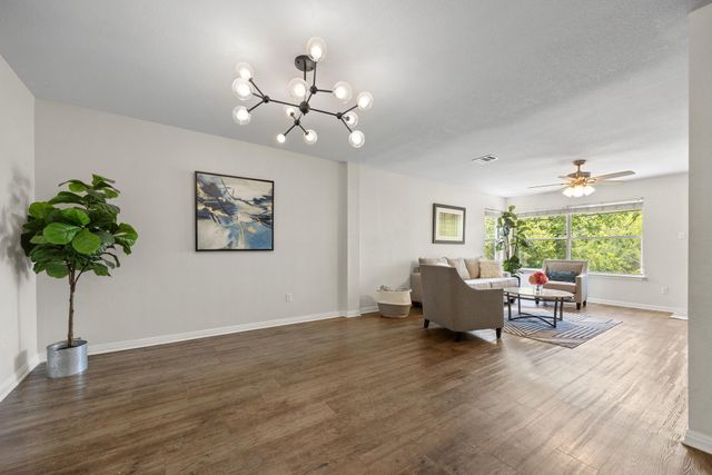 2327 Wright CIR, Round Rock, TX 78664