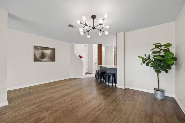 2327 Wright CIR, Round Rock, TX 78664