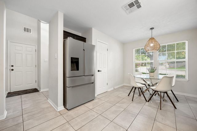 2327 Wright CIR, Round Rock, TX 78664
