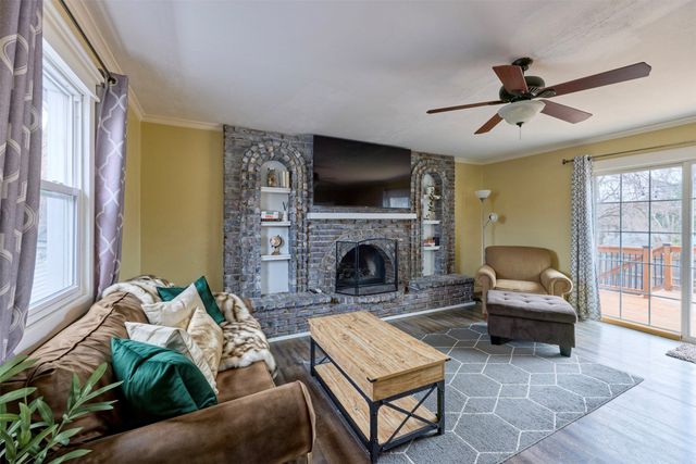 801 Boulder Avenue, Des Moines, IA 50315