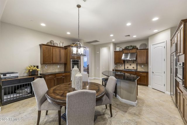 3911 E ROCKINGHAM Road, Phoenix, AZ 85050