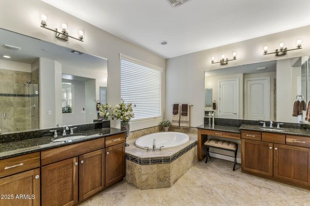 3911 E ROCKINGHAM Road, Phoenix, AZ 85050