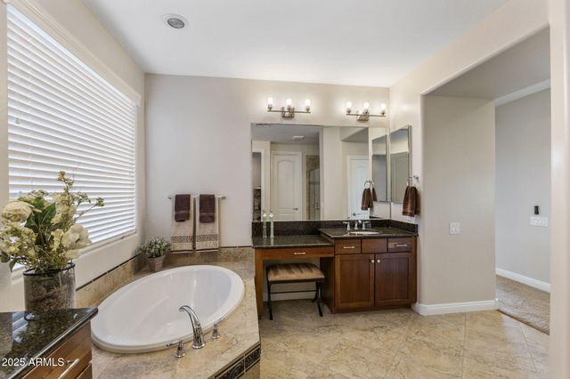 3911 E ROCKINGHAM Road, Phoenix, AZ 85050