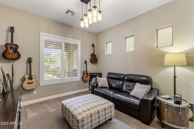 3911 E ROCKINGHAM Road, Phoenix, AZ 85050