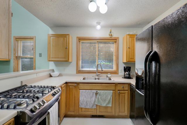 98 Australian Avenue, Little Canada, MN 55117