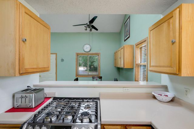 98 Australian Avenue, Little Canada, MN 55117