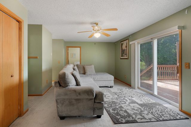 98 Australian Avenue, Little Canada, MN 55117