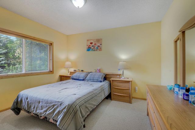 98 Australian Avenue, Little Canada, MN 55117