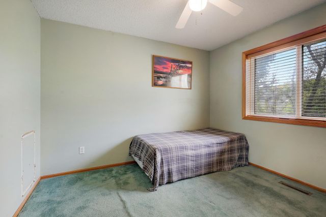 98 Australian Avenue, Little Canada, MN 55117