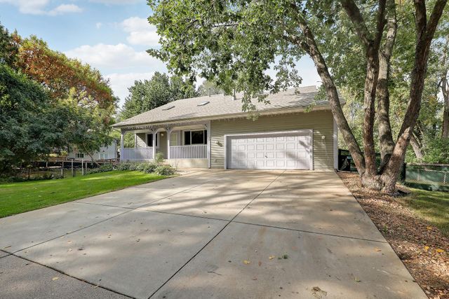98 Australian Avenue, Little Canada, MN 55117
