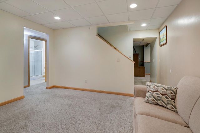 98 Australian Avenue, Little Canada, MN 55117