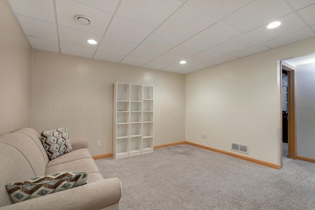 98 Australian Avenue, Little Canada, MN 55117
