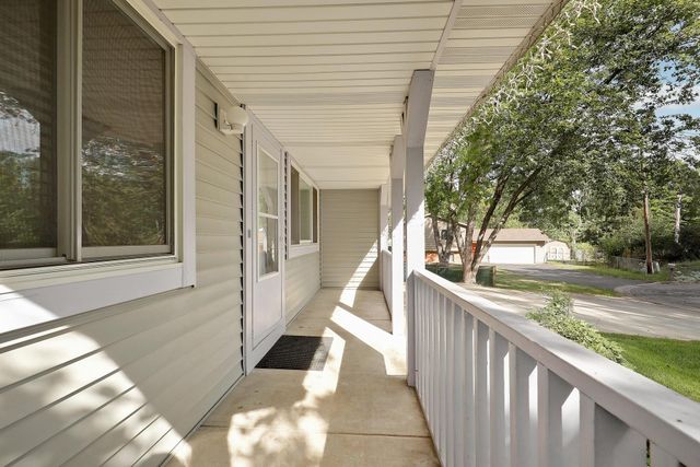 98 Australian Avenue, Little Canada, MN 55117