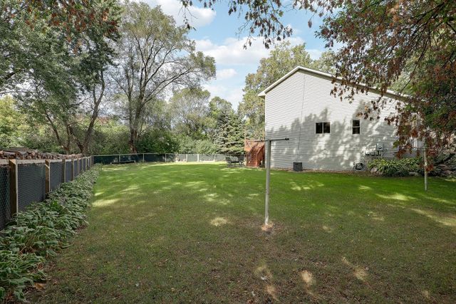 98 Australian Avenue, Little Canada, MN 55117