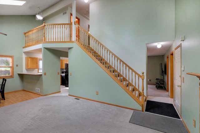 98 Australian Avenue, Little Canada, MN 55117