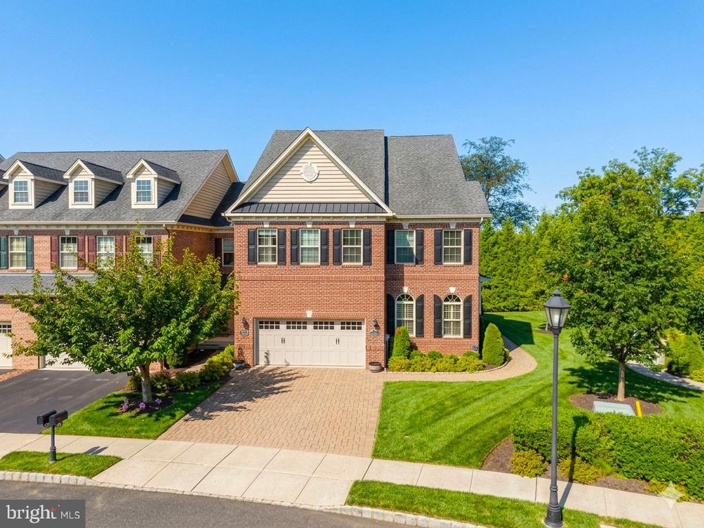 Image 1 of property listing at 209 SAINT JAMES DR, Langhorne, PA 19047