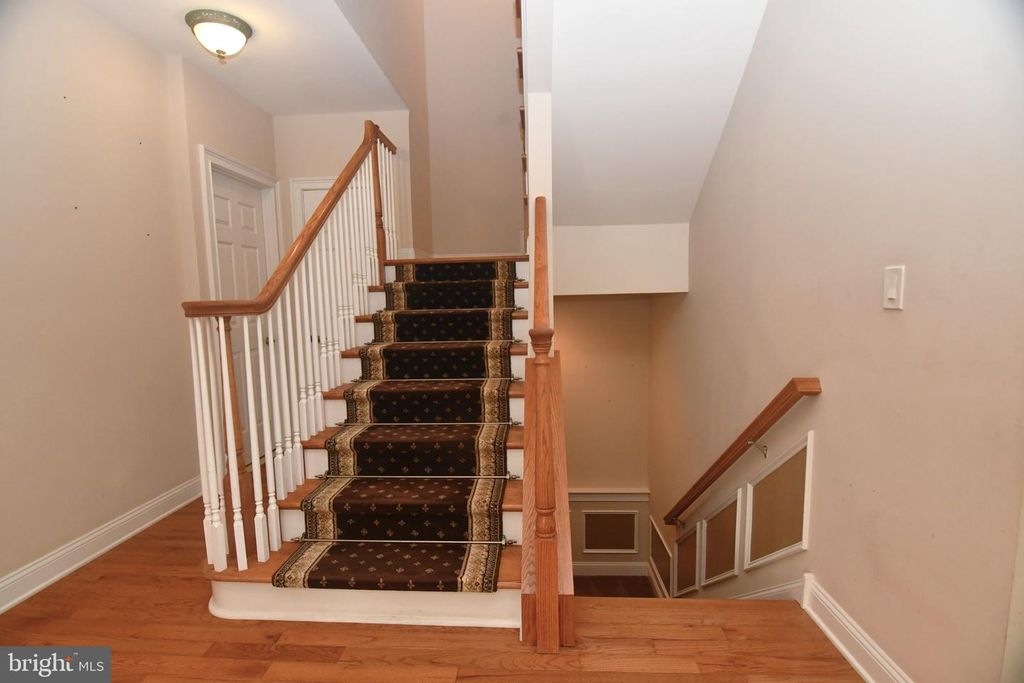 Image 15 of property listing at 209 SAINT JAMES DR, Langhorne, PA 19047